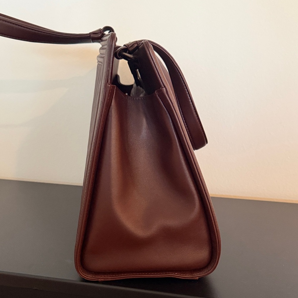 CHANEL Burgundy Large Chevron Tote - Picture 11 of 17